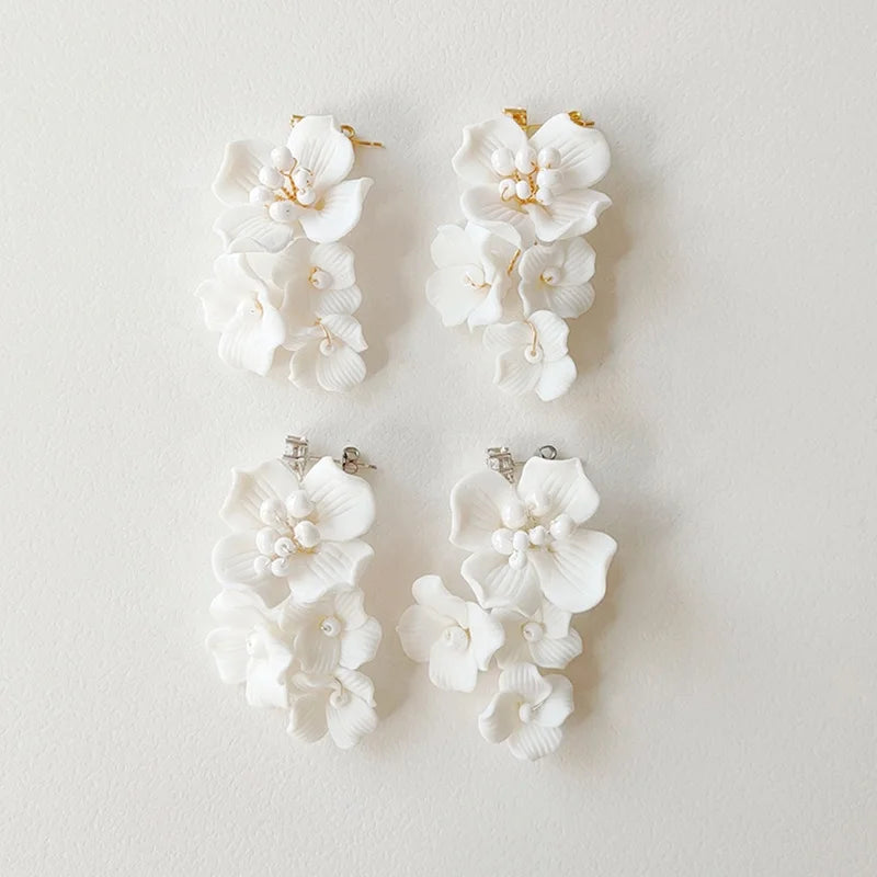 Brincos de cerâmica com flores artesanais, estilos mistos