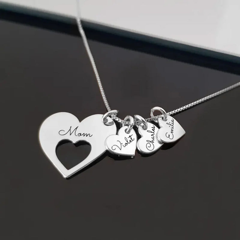 SYRA com Amor - Colar de corações com nome personalizado para mãe