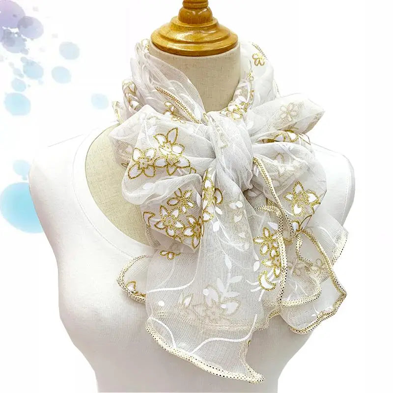 Cachecol de renda feminino
