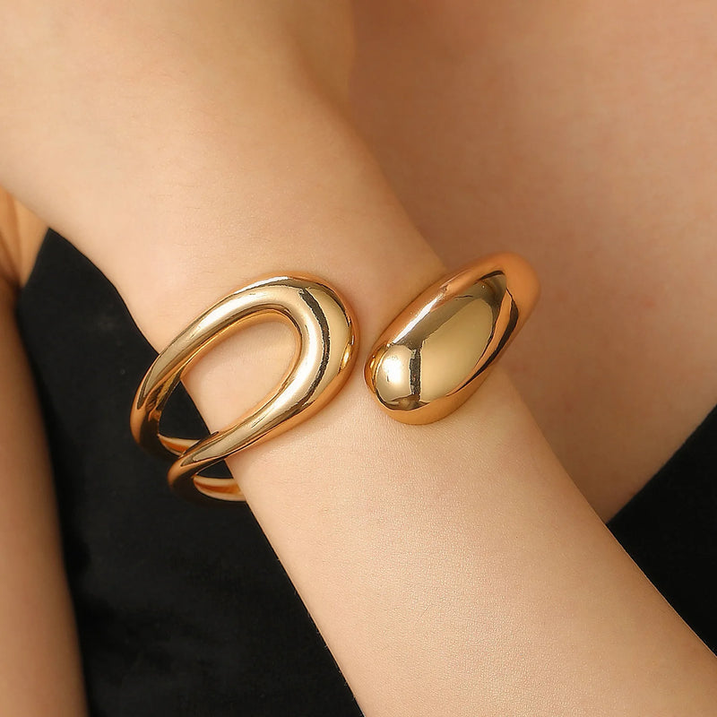 SYRA Bold